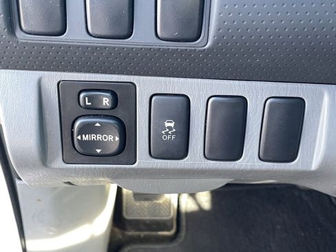 Used 2014 Toyota Tacoma PreRunner image 10