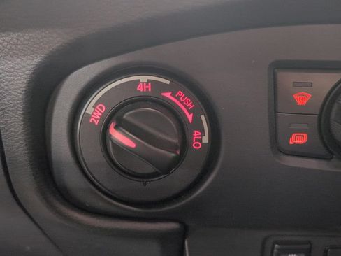 Used 2022 Nissan Frontier PRO-4X AWD/4WD image 15