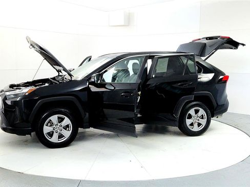 Used 2023 Toyota RAV4 XLE image 10