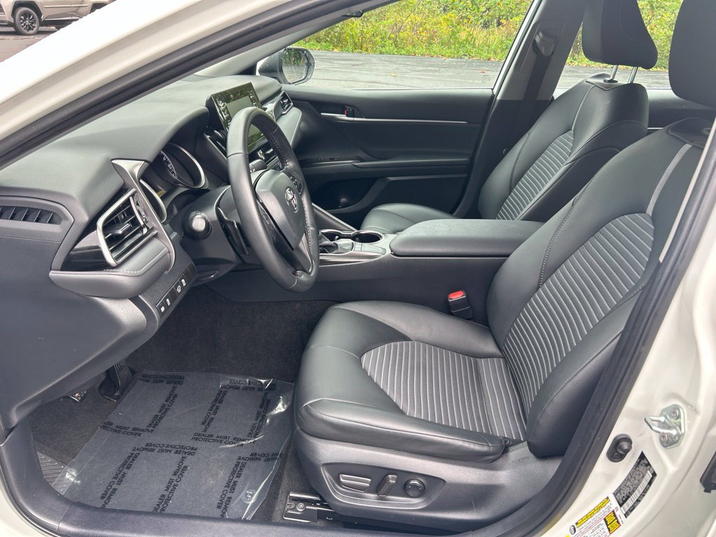 Certified 2024 Toyota Camry SE FWD image 9