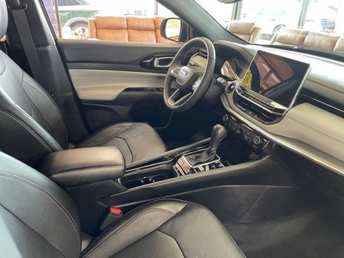 Used 2023 Jeep Compass Limited AWD/4WD image 29