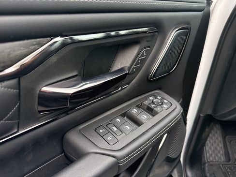 New 2025 RAM 1500 Limited image 14