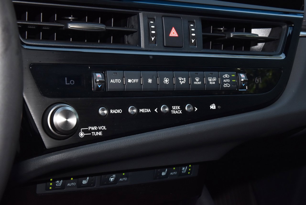 Used 2025 Lexus ES 350 w/ Premium Package FWD image 29