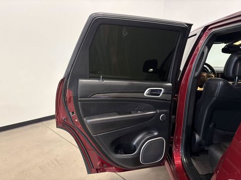 Used 2018 Jeep Grand Cherokee Trackhawk AWD/4WD image 29