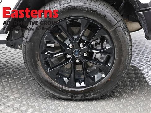 Used 2025 Jeep Wrangler Unlimited Sahara w/ Safety Group AWD/4WD image 8