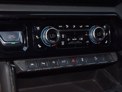 Used 2025 GMC Sierra 1500 AT4 w/ AT4 Premium Package AWD/4WD image 29
