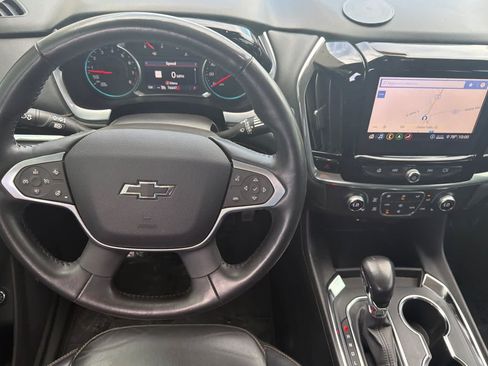 Used 2021 Chevrolet Traverse RS AWD/4WD image 14