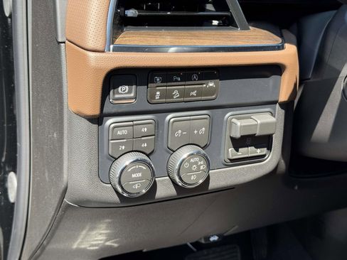 New 2026 Chevrolet Tahoe High Country image 13