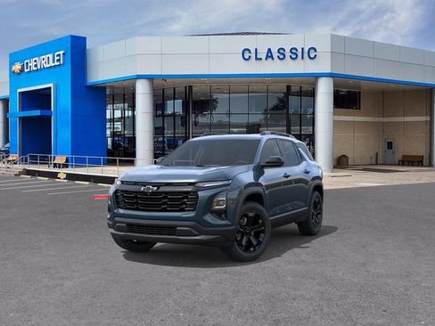 New 2027 Chevrolet Equinox LT w/ Convenience Package II FWD image 8