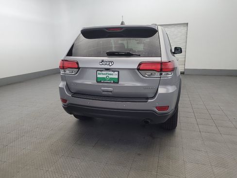 Used 2020 Jeep Grand Cherokee Laredo AWD/4WD image 7