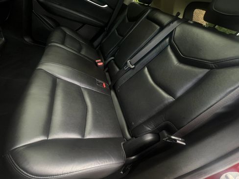 Used 2017 Cadillac XT5 Luxury w/ Driver Awareness Package FWD image 4