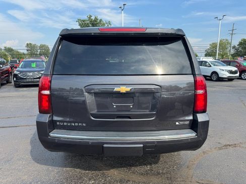 Used 2018 Chevrolet Suburban Premier AWD/4WD image 4