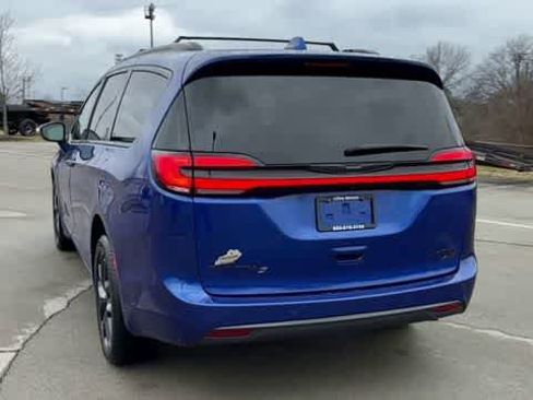 Certified 2021 Chrysler Pacifica Limited w/ Premium & Safety Sphere Group AWD/4WD image 7