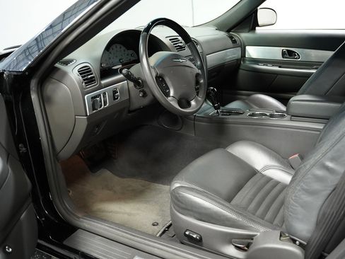 Used 2002 Ford Thunderbird image 4