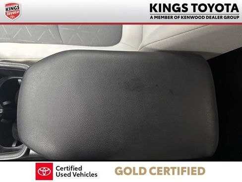 Certified 2022 Toyota RAV4 XLE w/ Convenience Package image 19
