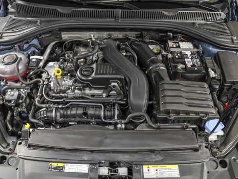 Used 2025 Volkswagen Jetta SE w/ Black Wheel Package image 48