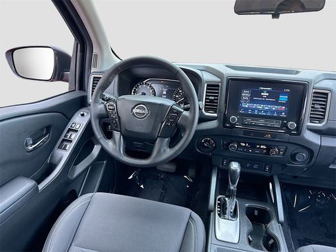 Used 2022 Nissan Frontier SV image 19