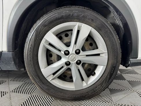 Used 2022 Nissan Kicks S image 43