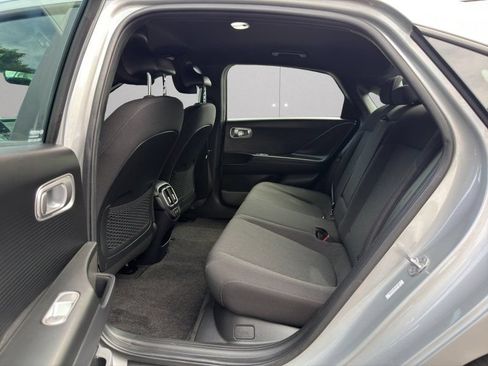 Used 2024 Hyundai Ioniq 6 SE AWD/4WD image 10