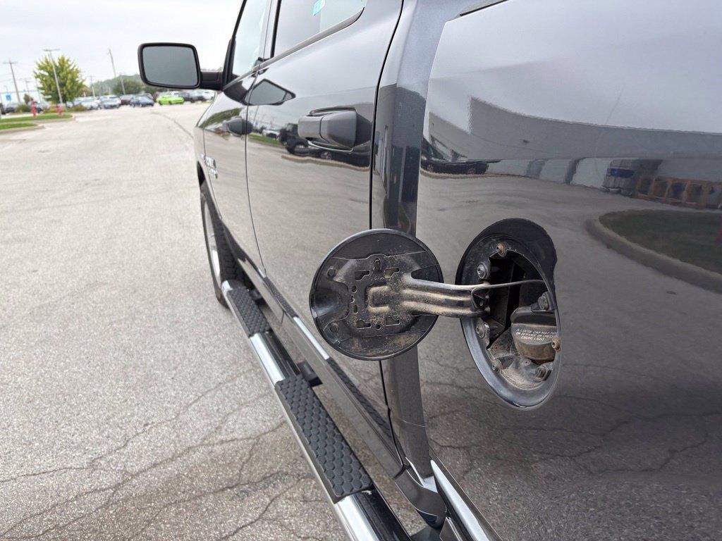 Used 2015 RAM 1500 Express AWD/4WD image 7