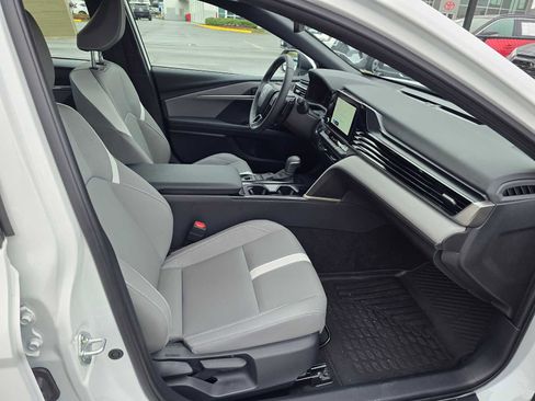 Certified 2025 Toyota Camry SE image 11