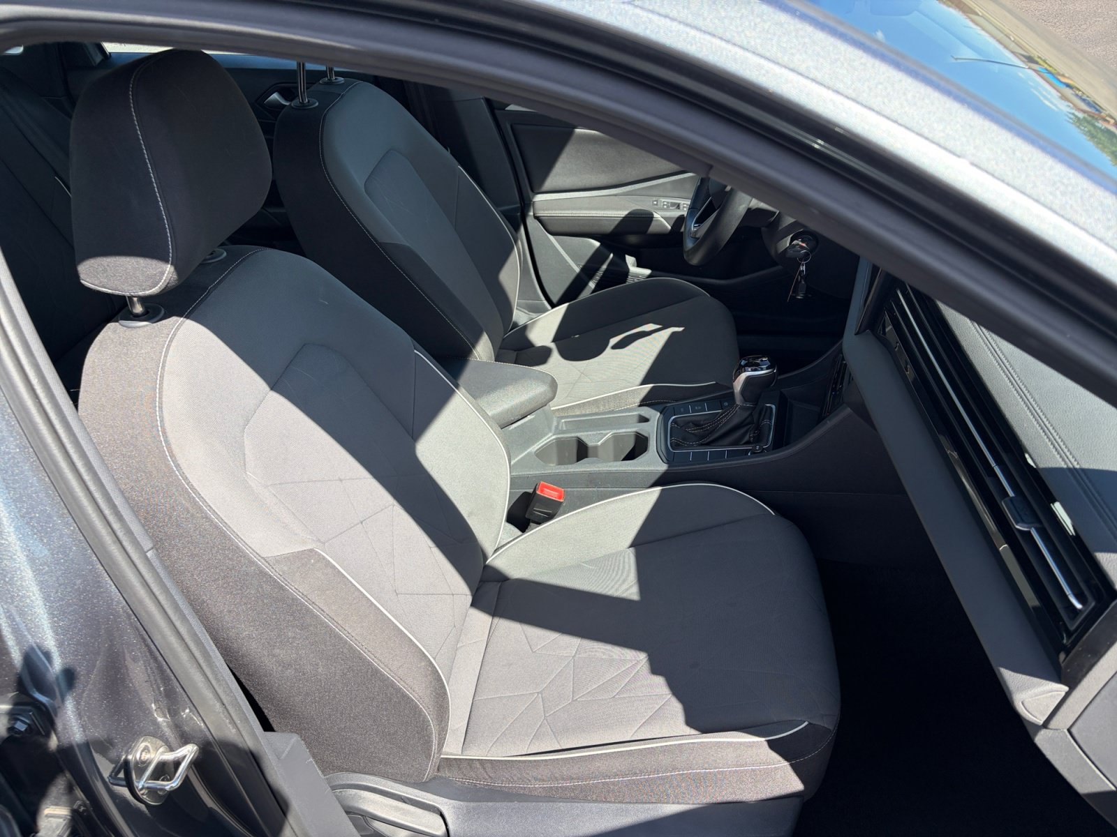 Used 2025 Volkswagen Jetta Sport FWD image 19