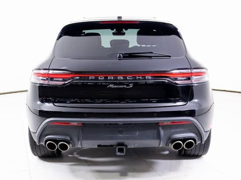 Certified 2023 Porsche Macan S image 40