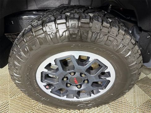 Used 2025 Toyota 4Runner TRD Off Road image 17