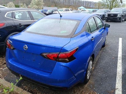 Used 2021 Nissan Versa S image 4