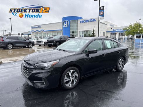 Used 2025 Subaru Legacy Premium AWD/4WD image 1