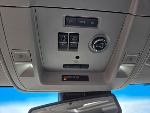 Used 2020 Chevrolet Tahoe LT image 32