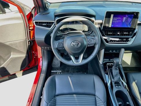 Used 2024 Toyota Corolla Cross AWD Hybrid w/ Convenience Package image 19