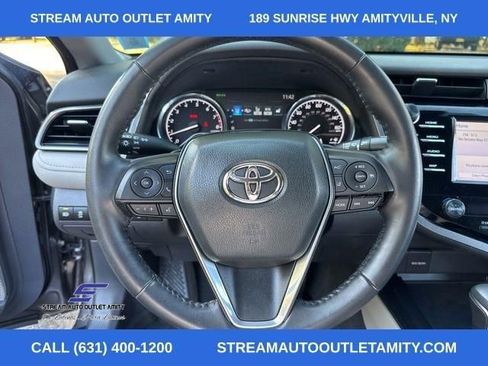 Used 2020 Toyota Camry SE w/ Cold Weather Package image 34