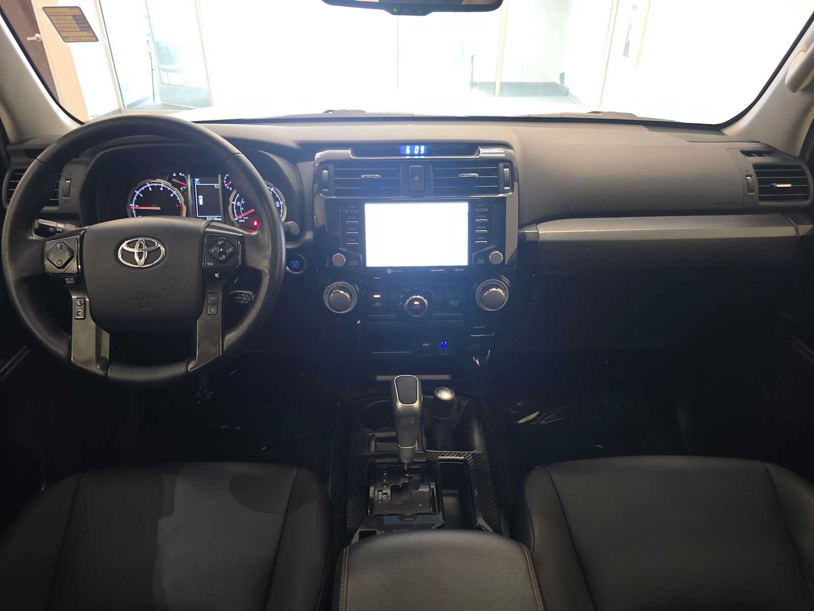 Certified 2024 Toyota 4Runner TRD Off-Road Premium w/ Moonroof Package AWD/4WD image 10