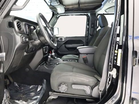 Used 2023 Jeep Wrangler Unlimited Sport AWD/4WD image 13