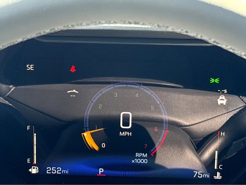 New 2026 Chevrolet Trax LT w/ Driver Confidence Package FWD image 5
