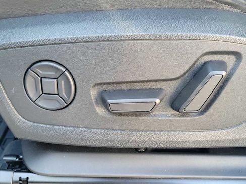 Certified 2023 Audi Q3 2.0T Premium w/ Convenience Package image 16