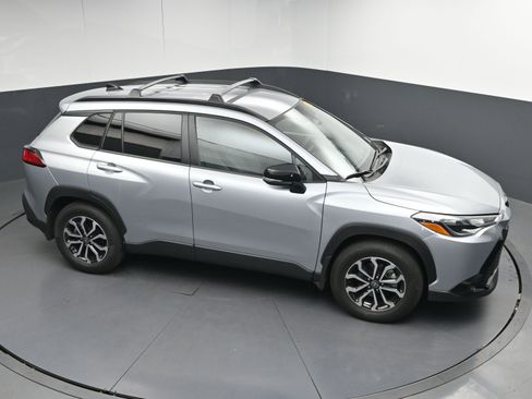 Certified 2025 Toyota Corolla Cross SE image 35