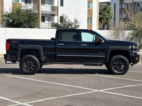 Used 2016 Chevrolet Silverado 2500 LTZ w/ LTZ Plus Package AWD/4WD image 3