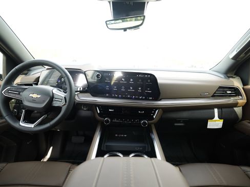 New 2026 Chevrolet Tahoe High Country RWD image 16