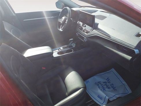 Used 2024 Nissan Altima 2.5 SL image 15