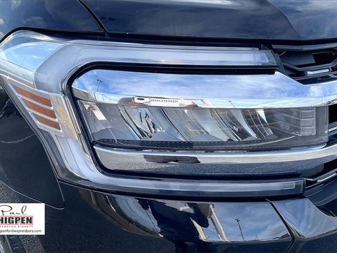 Certified 2024 Ford Expedition Limited image 29