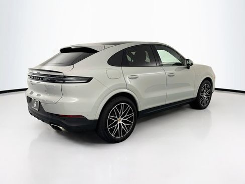 Used 2025 Porsche Cayenne E-Hybrid Coupe AWD/4WD image 5