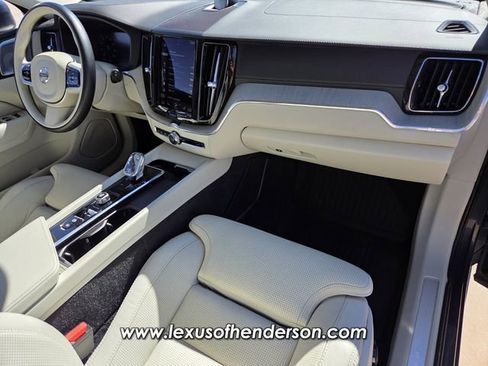 Used 2021 Volvo XC60 T8 Inscription w/ Protection Package Premier image 18