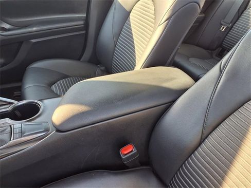 Used 2023 Toyota Camry SE image 50