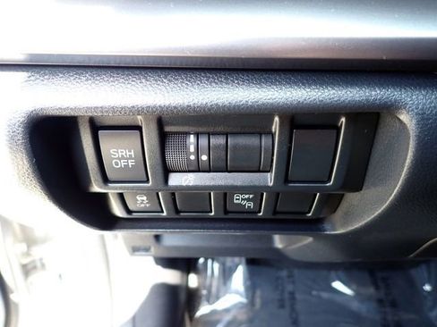 Used 2019 Subaru Crosstrek 2.0i Limited image 22