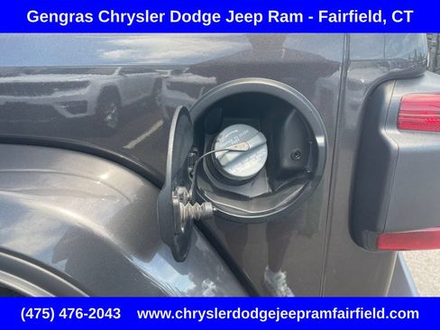 Certified 2025 Jeep Wrangler Unlimited Sahara AWD/4WD image 32