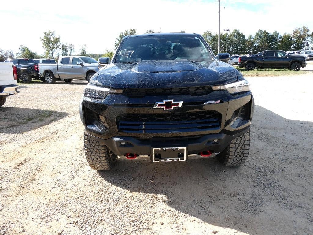New 2026 Chevrolet Colorado ZR2 w/ Technology Package AWD/4WD image 9
