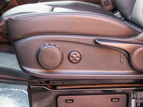 Used 2024 Mercedes-Benz Sprinter 2500 image 27