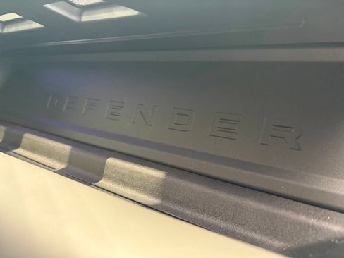 New 2026 Land Rover Defender 110 AWD/4WD image 23